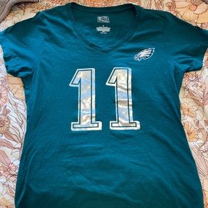 Carson Wentz Philadelphia Eagles women’s tshirt